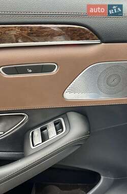Седан Mercedes-Benz S-Class 2013 в 