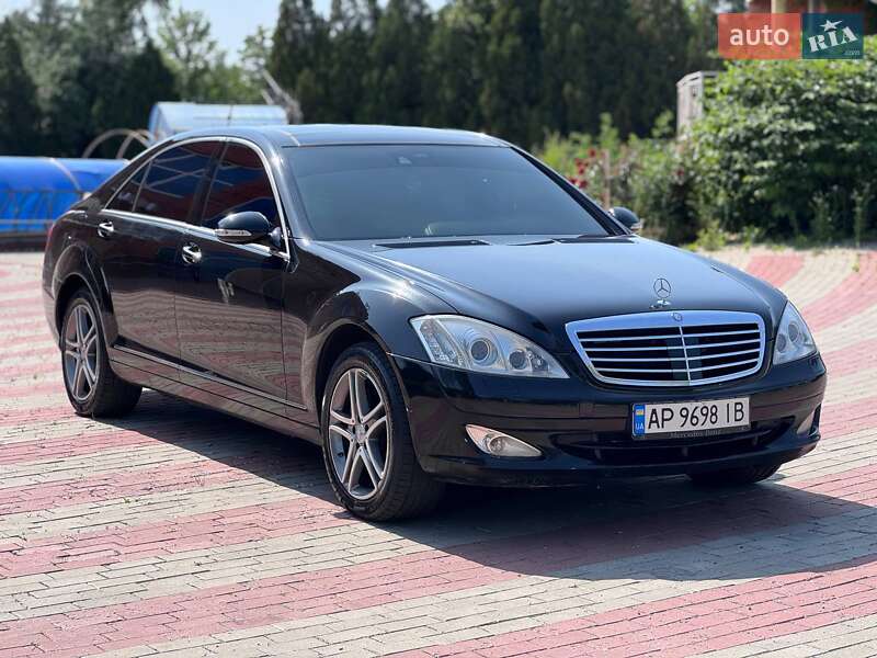 Mercedes-Benz S-Class 2006