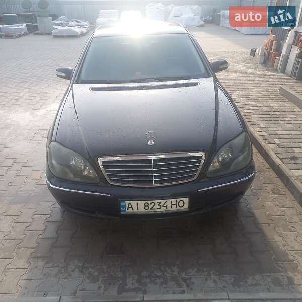 Mercedes-Benz S-Class 2005