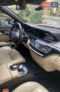 Седан Mercedes-Benz S-Class 2011 в 