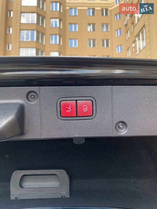 Седан Mercedes-Benz S-Class 2011 в Киеве