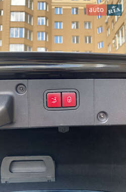 Седан Mercedes-Benz S-Class 2011 в 