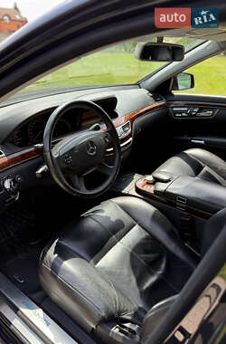 Седан Mercedes-Benz S-Class 2008 в 