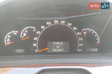 Седан Mercedes-Benz S-Class 2004 в 
