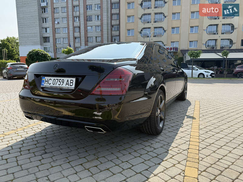 Седан Mercedes-Benz S-Class 2012 в Львові