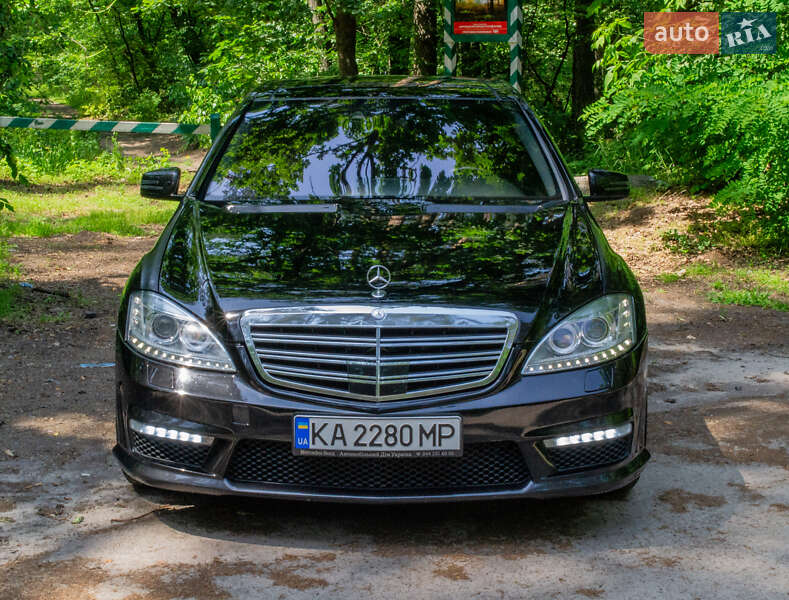 Mercedes-Benz S-Class 2006
