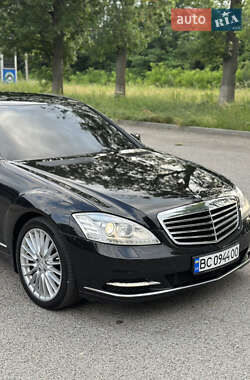 Седан Mercedes-Benz S-Class 2006 в  фото 8 Седан Mercedes-Benz S-Class 2006 в