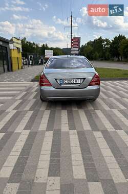 Седан Mercedes-Benz S-Class 2009 в 
