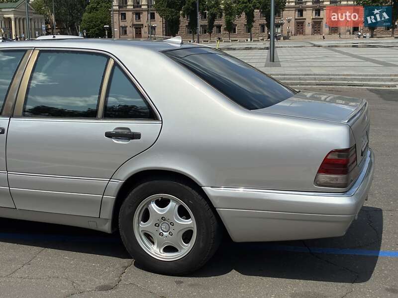 Седан Mercedes-Benz S-Class 1998 в Миколаєві