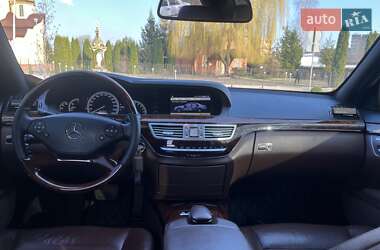 Седан Mercedes-Benz S-Class 2009 в 