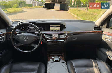 Седан Mercedes-Benz S-Class 2011 в 
