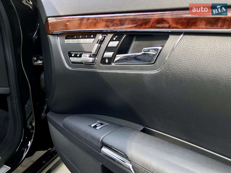 Седан Mercedes-Benz S-Class 2007 в Ивано-Франковске