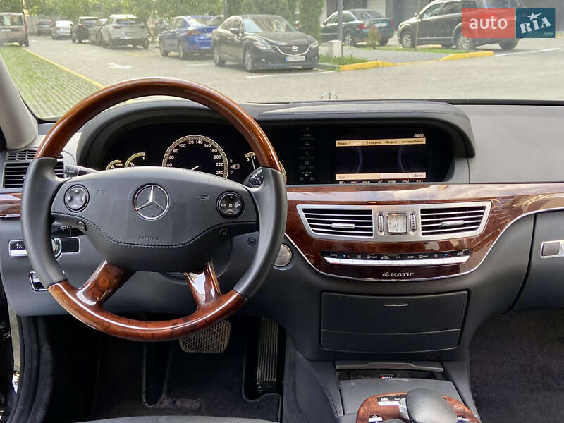 Седан Mercedes-Benz S-Class 2007 в Ивано-Франковске
