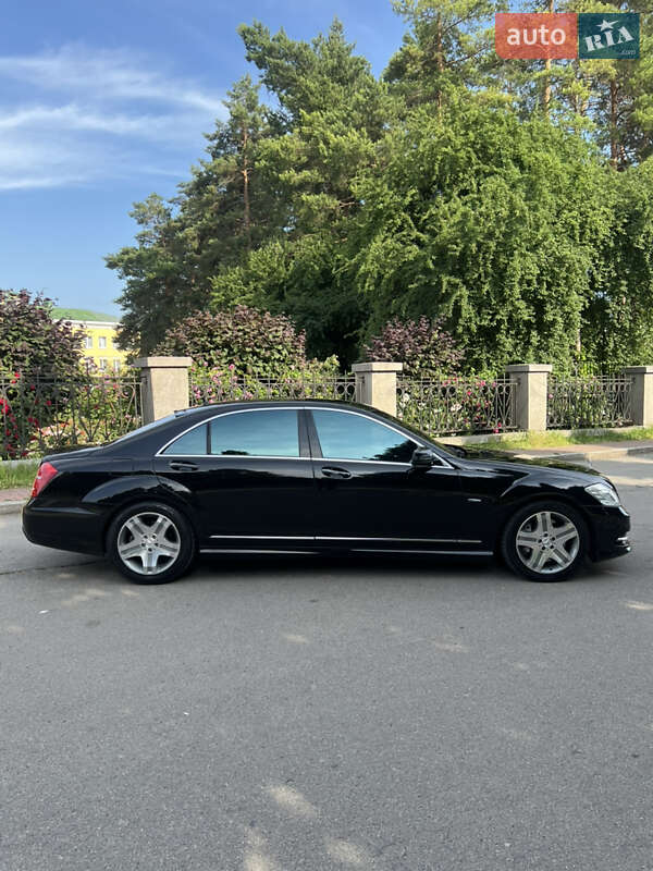Седан Mercedes-Benz S-Class 2011 в Вінниці