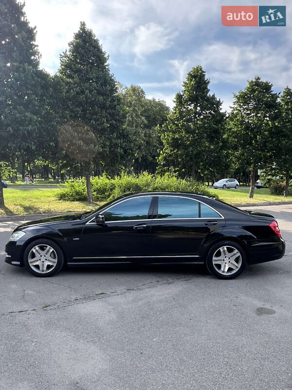 Седан Mercedes-Benz S-Class 2011 в Вінниці