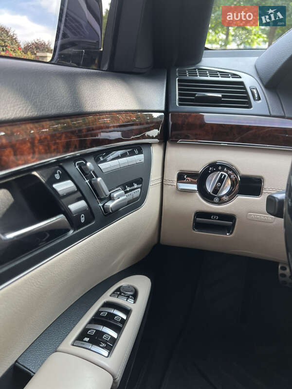 Седан Mercedes-Benz S-Class 2011 в Вінниці