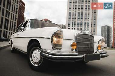 Седан Mercedes-Benz S-Class 1967 в Києві