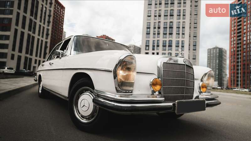 Mercedes-Benz S-Class 1967