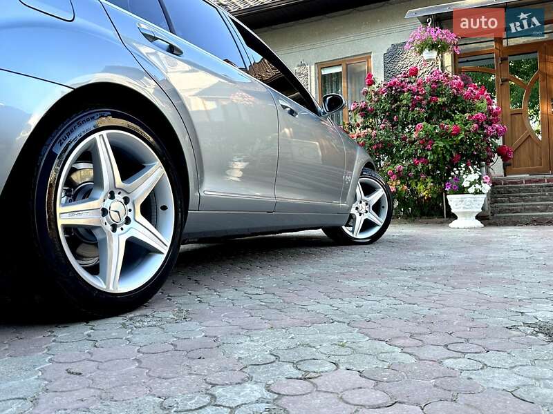 Седан Mercedes-Benz S-Class 2006 в Чернівцях