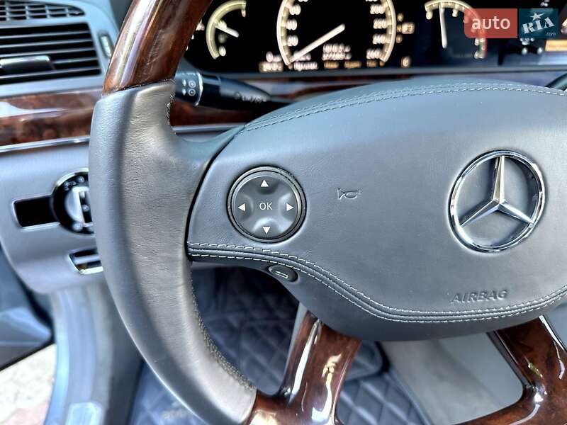 Седан Mercedes-Benz S-Class 2006 в Чернівцях
