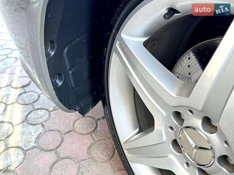 Седан Mercedes-Benz S-Class 2006 в Чернівцях