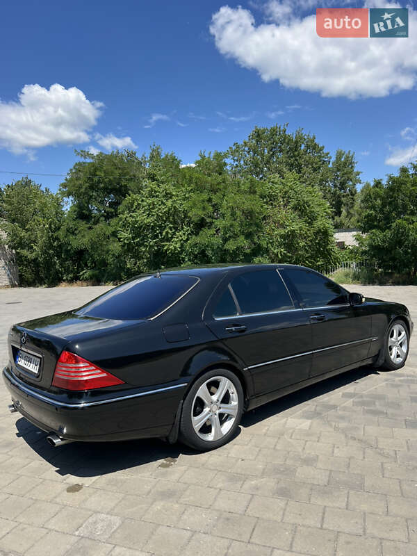 Седан Mercedes-Benz S-Class 2001 в Горишних Плавнях