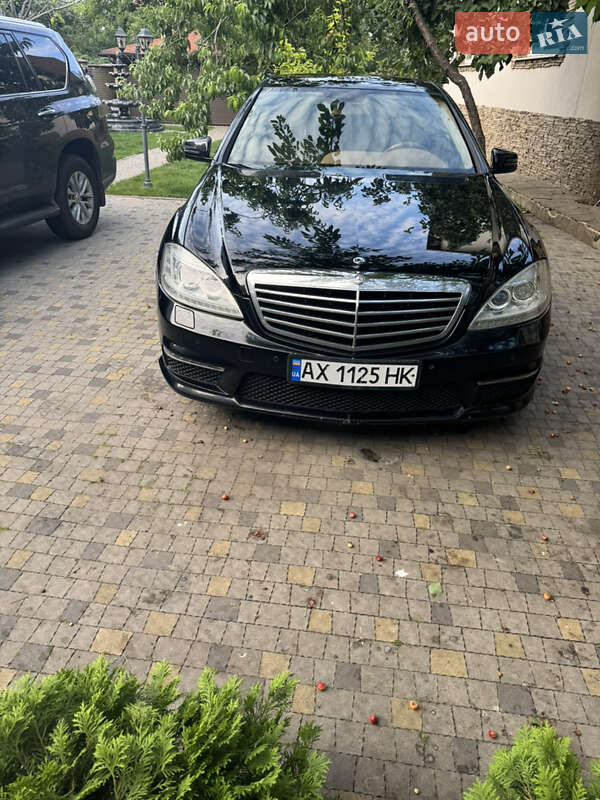 Mercedes-Benz S-Class 2008