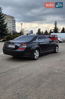 Седан Mercedes-Benz S-Class 2006 в 