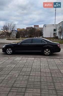 Седан Mercedes-Benz S-Class 2006 в 