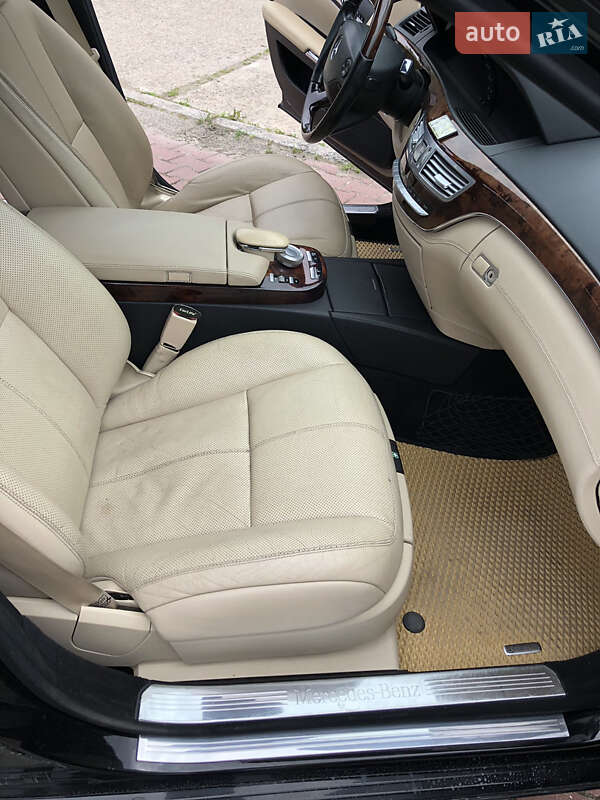 Седан Mercedes-Benz S-Class 2006 в Шепетівці