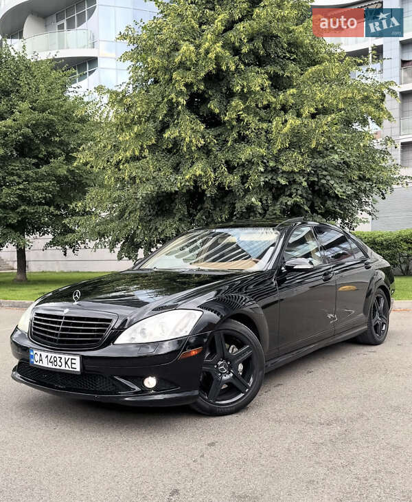 Mercedes-Benz S-Class 2009