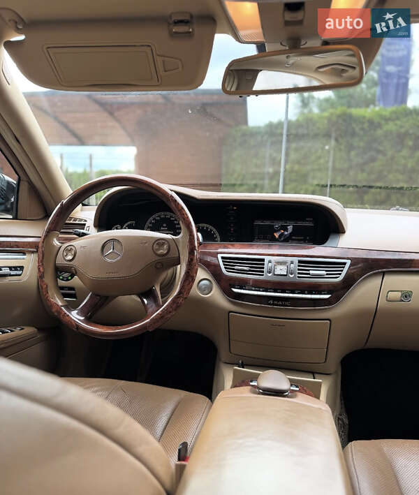 Седан Mercedes-Benz S-Class 2009 в Києві