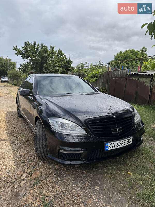 Седан Mercedes-Benz S-Class 2007 в Николаеве
