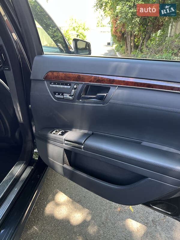 Седан Mercedes-Benz S-Class 2009 в Києві