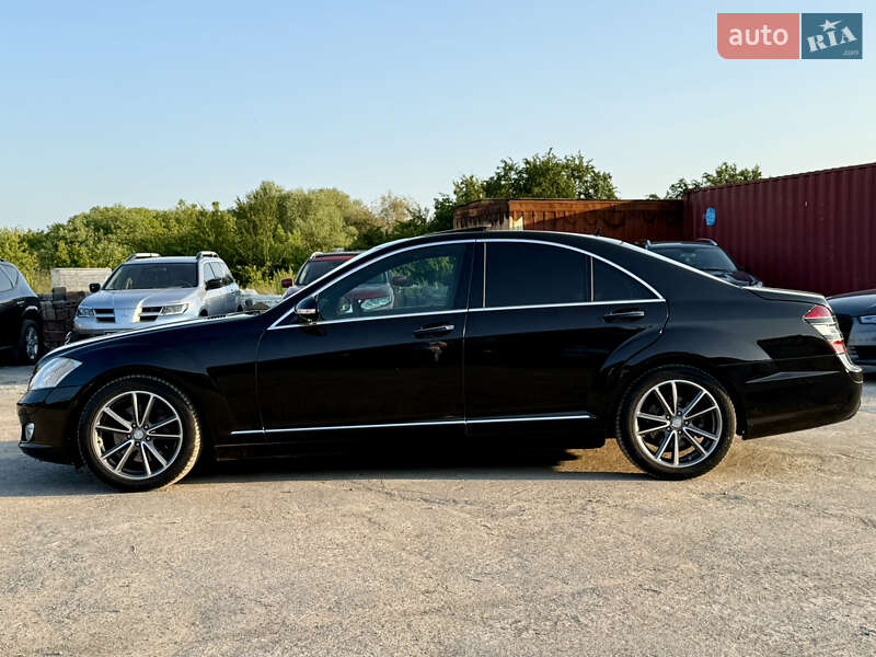 Седан Mercedes-Benz S-Class 2006 в Ровно
