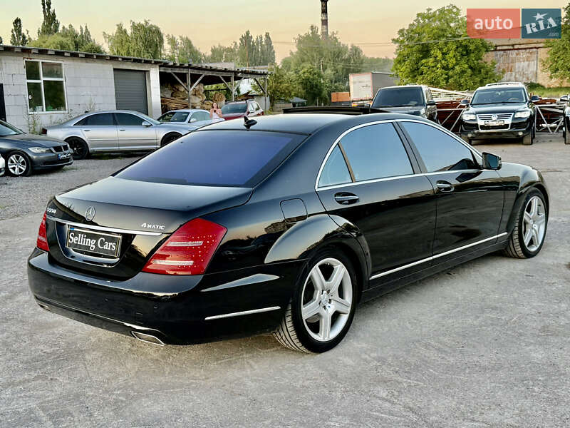 Седан Mercedes-Benz S-Class 2010 в Ровно