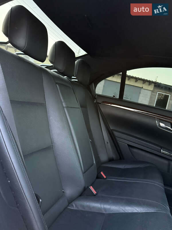 Седан Mercedes-Benz S-Class 2010 в Ровно