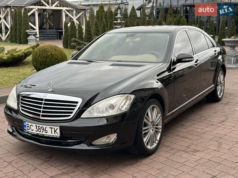 Mercedes-Benz S-Class 2006