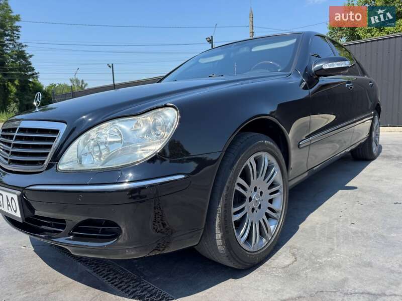 Седан Mercedes-Benz S-Class 2001 в Чернівцях