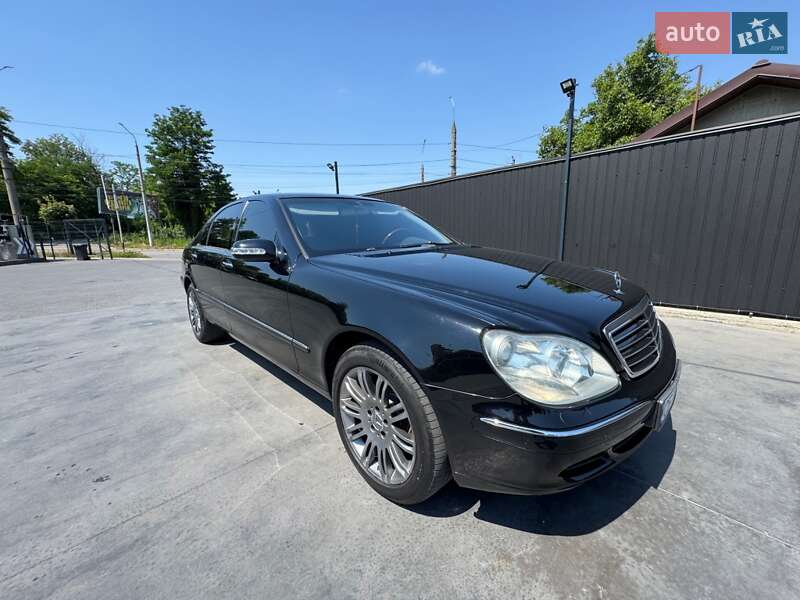 Седан Mercedes-Benz S-Class 2001 в Чернівцях