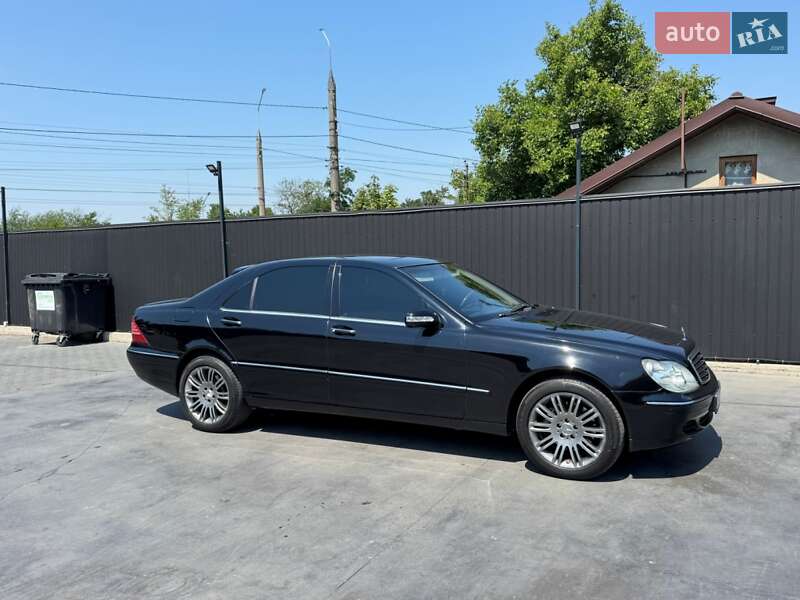 Седан Mercedes-Benz S-Class 2001 в Чернівцях