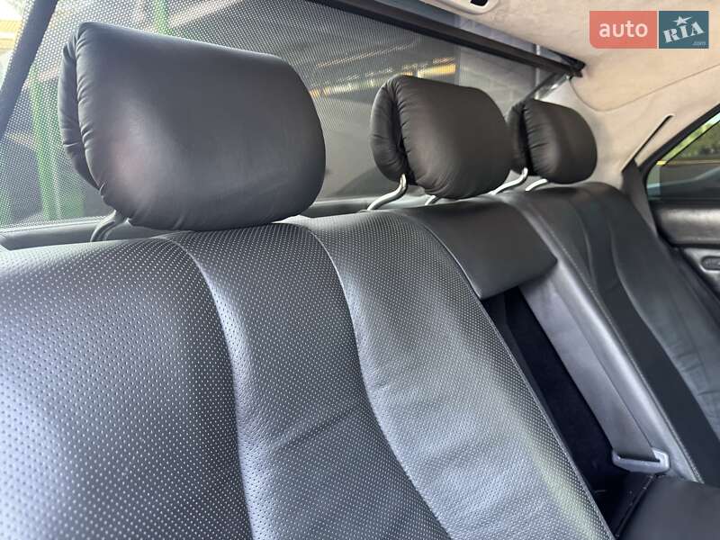 Седан Mercedes-Benz S-Class 2001 в Чернівцях