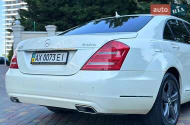Седан Mercedes-Benz S-Class 2012 в 
