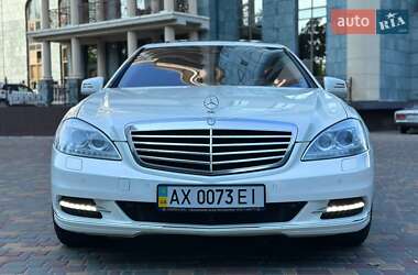Седан Mercedes-Benz S-Class 2012 в 