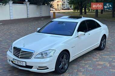 Седан Mercedes-Benz S-Class 2012 в 