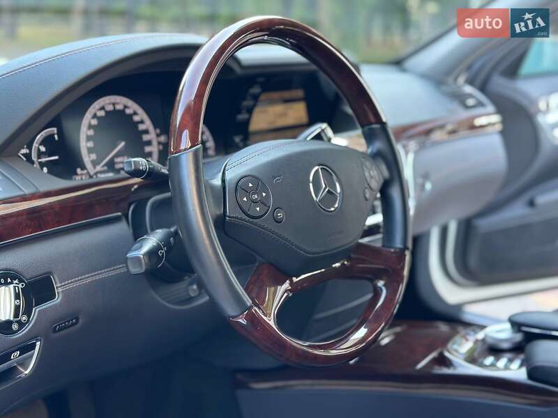 Седан Mercedes-Benz S-Class 2012 в Одессе