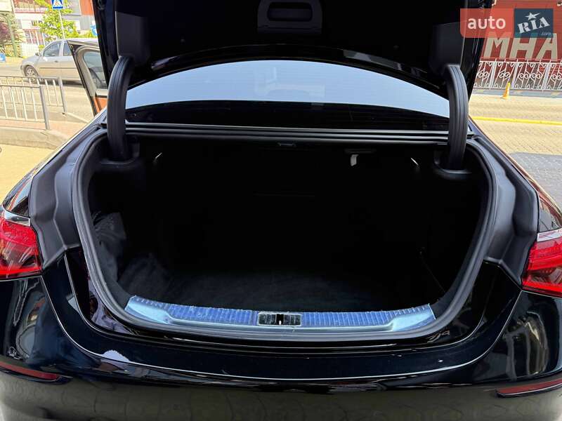 Седан Mercedes-Benz S-Class 2021 в Львове