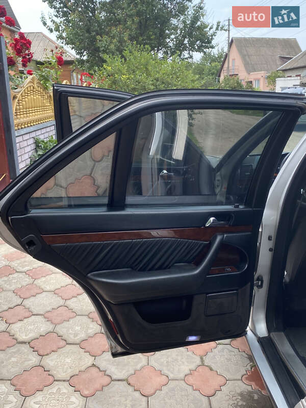 Седан Mercedes-Benz S-Class 1995 в Нежине