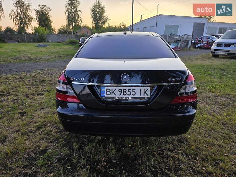 Седан Mercedes-Benz S-Class 2007 в Ровно