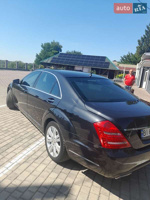 Седан Mercedes-Benz S-Class 2012 в Оржице